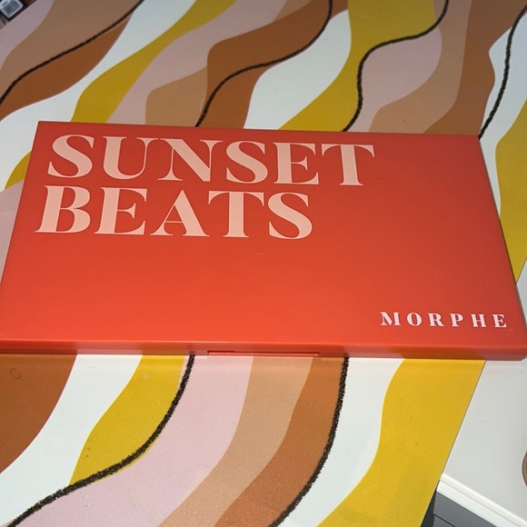 Morphe "Sunset Beats" Eyeshadow Pallet, yellows, oranges, nudes - Picture 1 of 4
